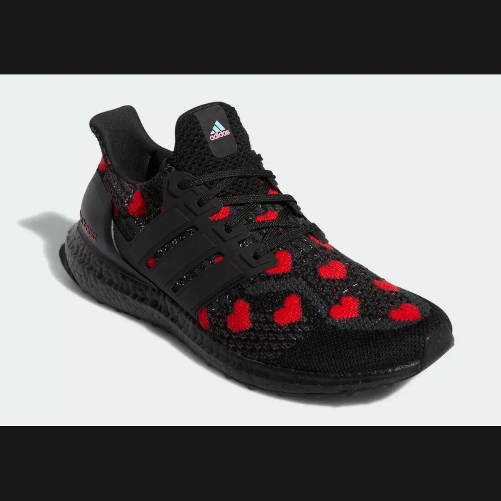 RARE adidas mens valentines ultraboost 5.0